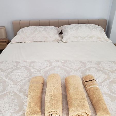Leones Apartament Tirana Eksteriør billede